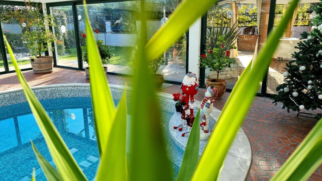 Fontana Oasis Apartments กัสเตลนูโอโว เดล การ์ดา ภายนอก รูปภาพ