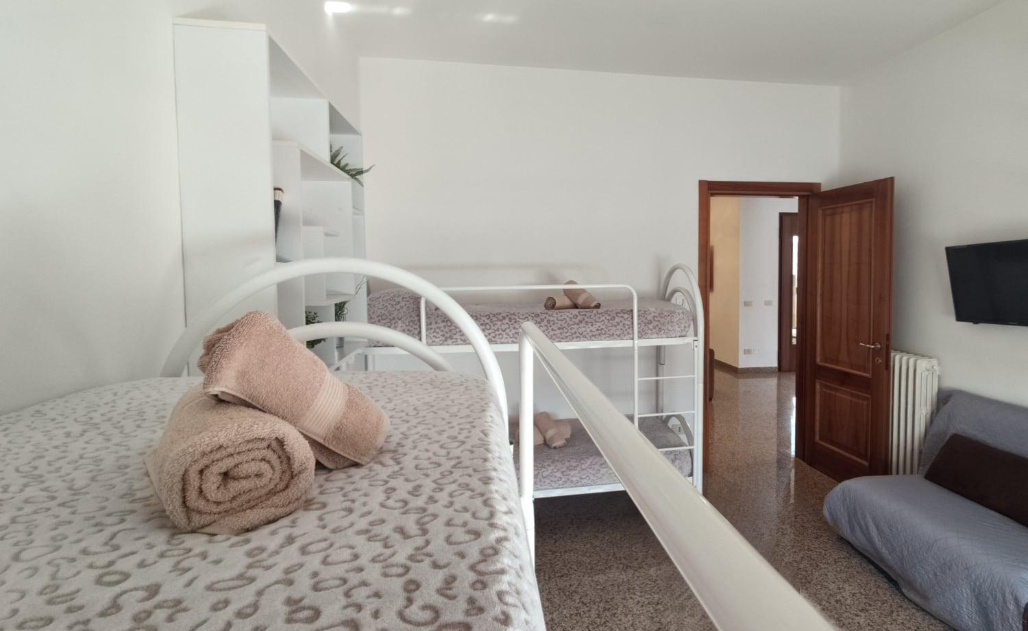 Fontana Oasis Apartments กัสเตลนูโอโว เดล การ์ดา ห้อง รูปภาพ